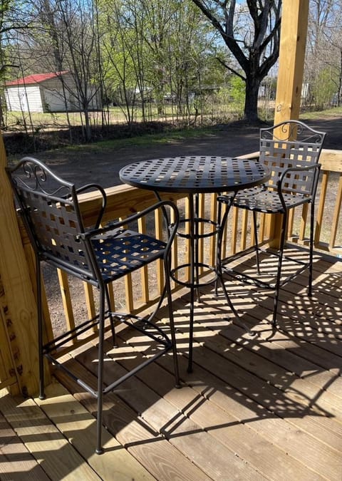 Patio, Dining area