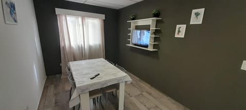 TV and multimedia, Kitchen or kitchenette