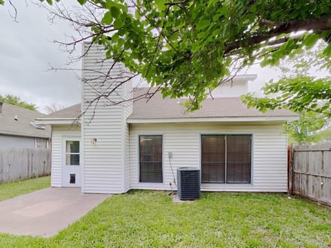 Single Family Homes Apartment in Carrollton