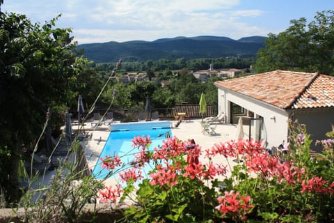 Property building, Spring, Day, Natural landscape, Summer, Lounge or bar, Mountain view, Pool view, Swimming pool, sunbed