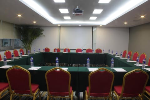 Meeting/conference room