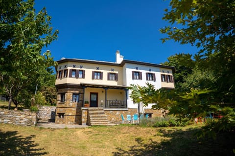 Property building, Garden, Garden view