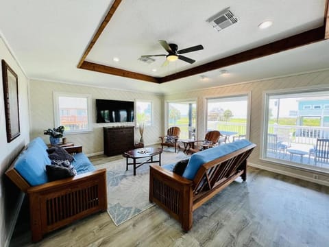 Nash's Landing home House in Bolivar Peninsula