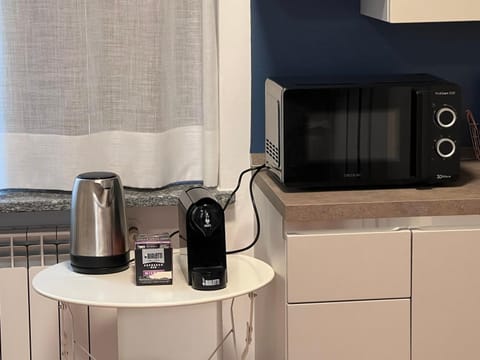 Coffee/tea facilities, Kitchen or kitchenette, minibar, toaster