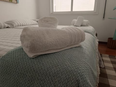 Bedroom, towels