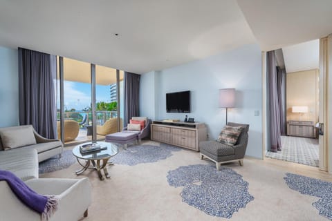 3MM Oceanfront Residence at Finest Bal Harbour Resort - Hotel Amenities Appartement-Hotel in Bal Harbour