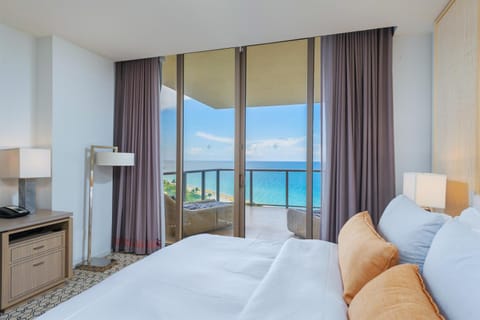 3MM Oceanfront Residence at Finest Bal Harbour Resort - Hotel Amenities Hotel flat in Bal Harbour