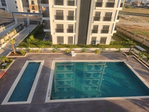 Pool view, Swimming pool