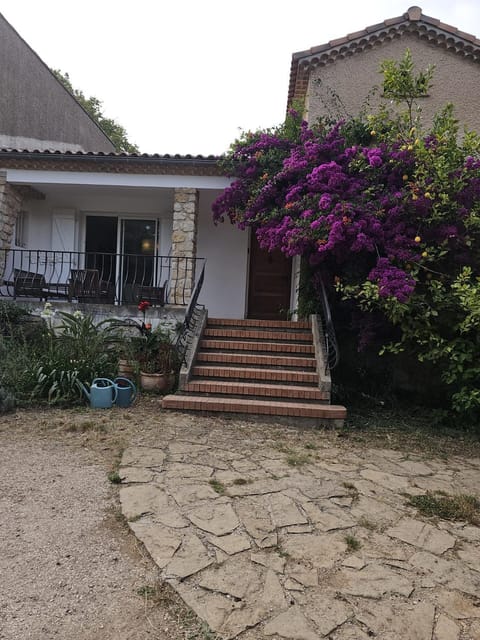 Property building, Spring, Day, Garden view