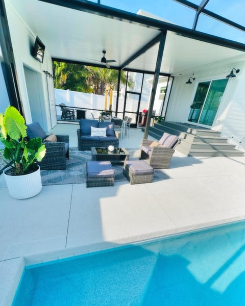 Patio, Swimming pool