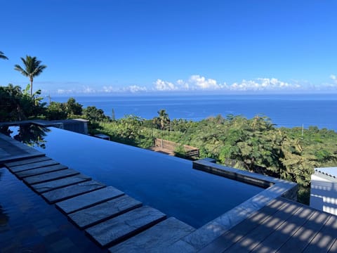 Sea view, Swimming pool