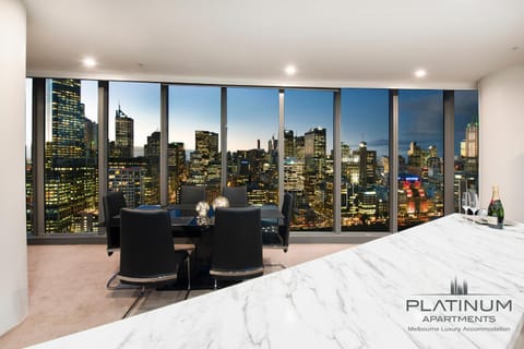 Platinum Luxury Stays at Freshwater Place Apartment hotel in Southbank