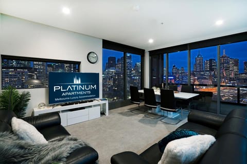 Platinum Luxury Stays at Freshwater Place Aparthotel in Southbank