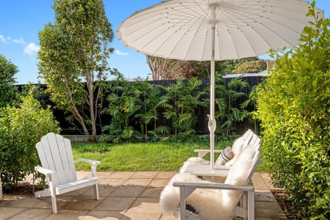 Patio, Garden, Seating area