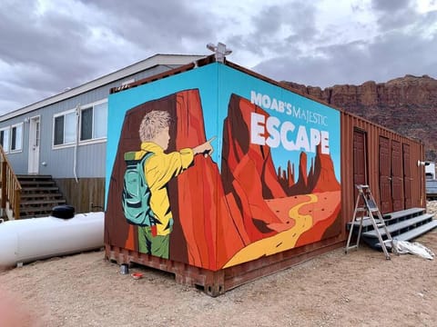 Moab's Majestic Escape To The Red Rock With EV Outlet House in Spanish Valley