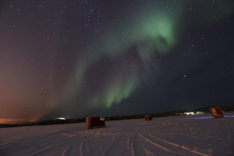 Lake Inari Mobile Cabins Camping /
Complejo de autocaravanas in Lapland
