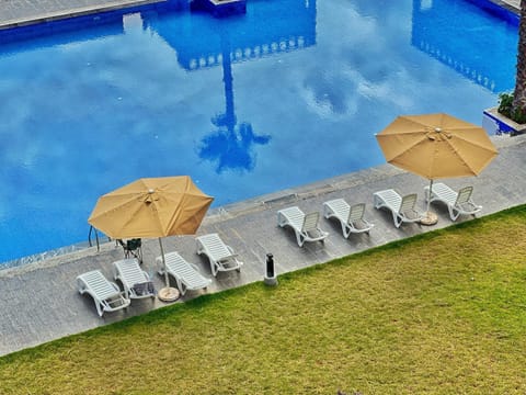 Pool view, Swimming pool