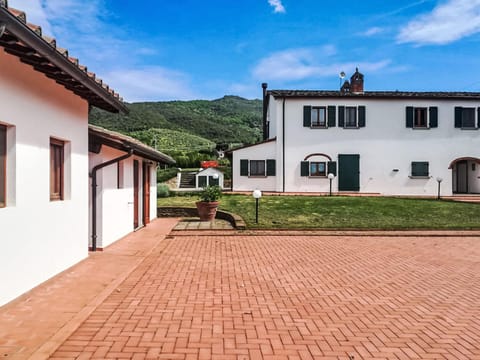 Villa Il Sogno Di Pietro by Interhome Villa in Arezzo