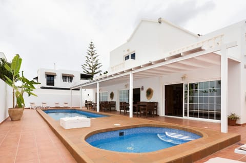 Hot Tub, Balcony/Terrace, Pool view, Swimming pool