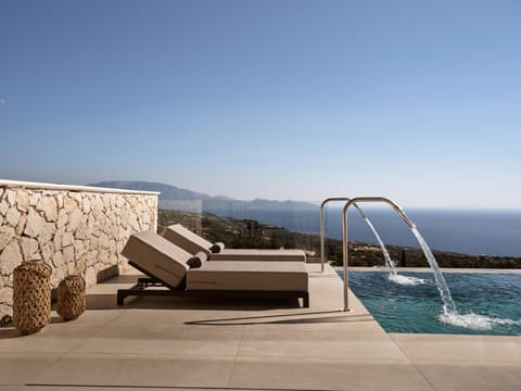 Patio, Day, Natural landscape, Mountain view, Pool view, Sea view, Swimming pool, sunbed