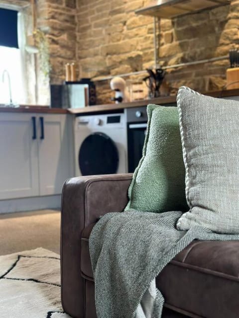 Kitchen or kitchenette, Seating area