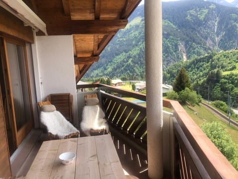 Balcony/Terrace, Garden view, Mountain view