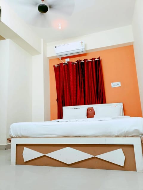 Deluxe Rooms in whitefield Hotel in Bengaluru