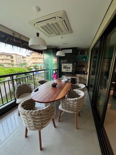 View (from property/room), Balcony/Terrace, Dining area, air conditioner