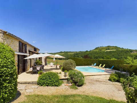 Gîte en pierre avec piscine Cordes-Ciel Maison in Cordes-sur-Ciel