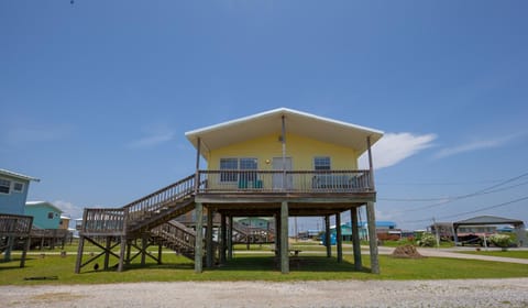 Blue Dolphin Inn and Cottages Inn in Grand Isle