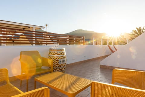 View (from property/room), Balcony/Terrace, Sunset