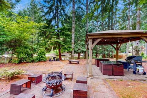 Deer Harbor House in Allyn-Grapeview