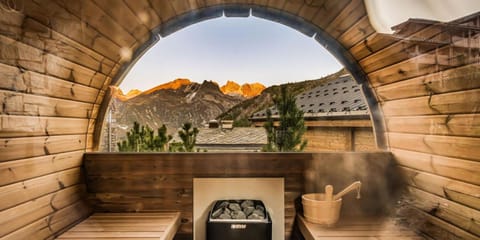 Chalet Sneg - Chalets pour 12 Personnes 631 Chalet in Tignes