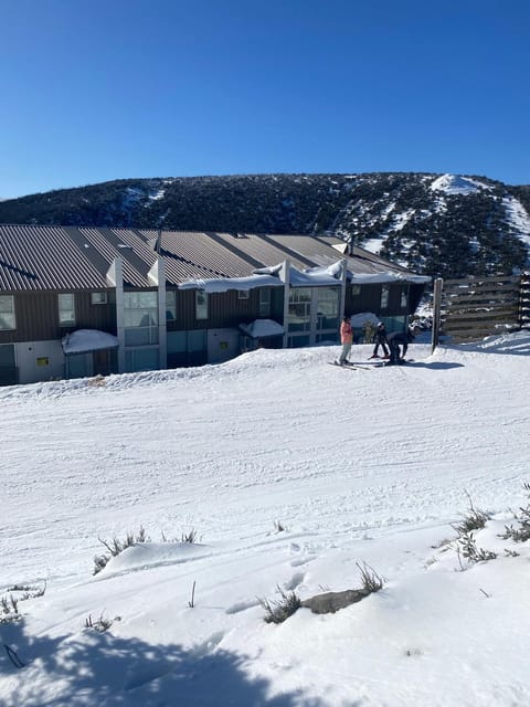 Skiing, View (from property/room), acessibility