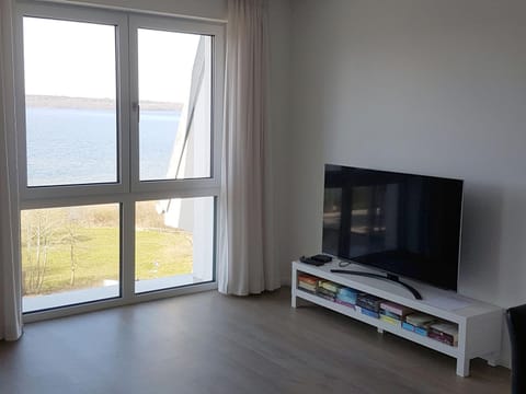 Neubau-Ferienwohnung mit Panorama-Seeblick Apartment in Plön