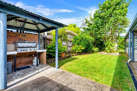 4-Bed Family Home with Pool, Table Tennis & Bar Casa in Periwinkle Avenue