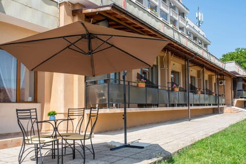 Property building, Balcony/Terrace