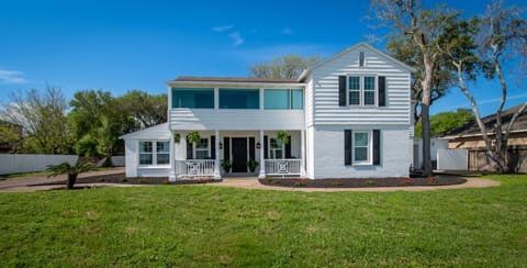 Coastal Elegance Unveiled House in Corpus Christi