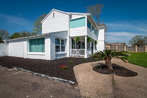 Coastal Elegance Unveiled House in Corpus Christi