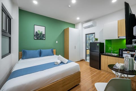 Bed, Kitchen or kitchenette, Photo of the whole room, Bedroom, air conditioner