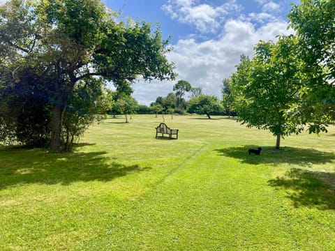 Hill House, Spectacular Rural Home With Hot Tub House in Sedgemoor