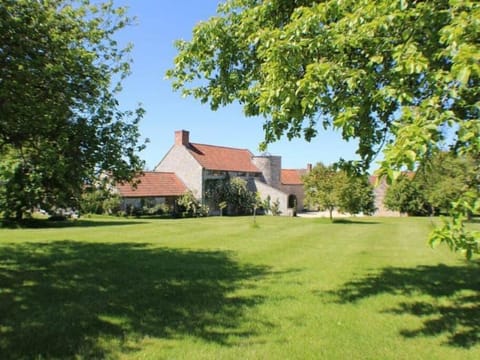 Hill House, Spectacular Rural Home With Hot Tub House in Sedgemoor