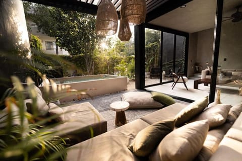 Luxury Twin Villas, 4 Private Pools, 2 Rooftops, BBQ, Near Beach Villa in Tulum