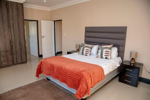 Golfer's Dream Haven House in Knysna