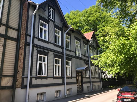 Property building, Neighbourhood, Street view, Location