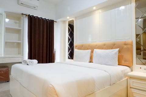 Elegant 2BR Apartment with Access to Mall at Tanglin Supermall Mansion By Travelio Apartment in Surabaya