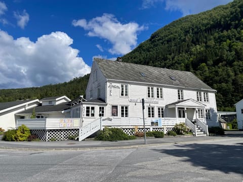 Property building, Facade/entrance, Day, Natural landscape, Mountain view