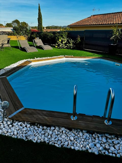 Garden, Swimming pool