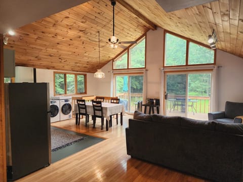 Rustic Catskills Cabin with Hot Tub and Mountain Views Chalet in Capital District, NY, USA