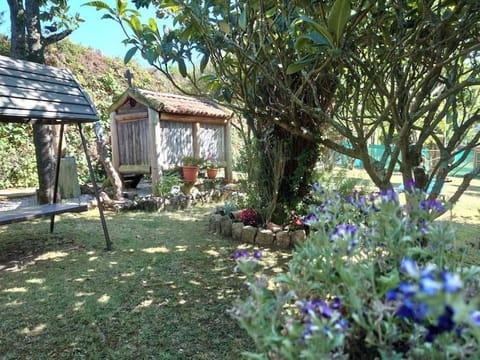 Casita tranquila, con finca y cerca de las playas House in Terra de Soneira